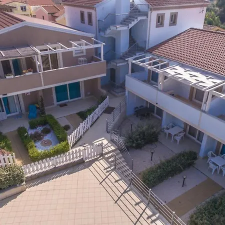 Ermanno Climatizzata Con Giardino Privato Feriehus *