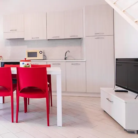 Ermanno Climatizzata Con Giardino Privato Ferienhaus