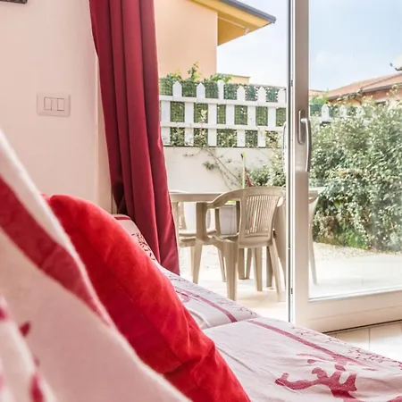 Ermanno Climatizzata Con Giardino Privato Ferienhaus